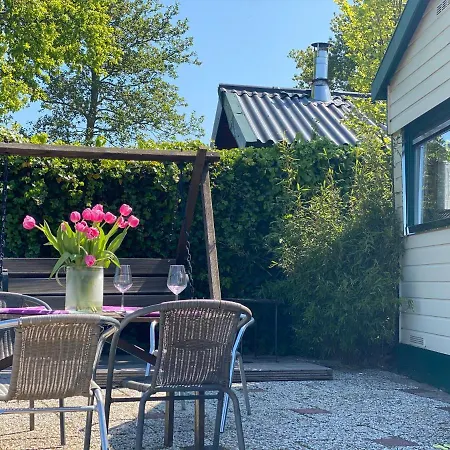 Feriehus Ferienpark Vislust Ferienhaus Balu Mit Eigenem Steiger Zum Angeln Ijsselmeer Niederlande *