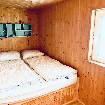 Feriehus Ferienpark Vislust Ferienhaus Balu Mit Eigenem Steiger Zum Angeln Ijsselmeer Niederlande *