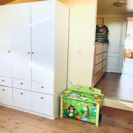 Ferienpark Vislust Ferienhaus Balu Mit Eigenem Steiger Zum Angeln Ijsselmeer Niederlande Feriehus Wervershoof