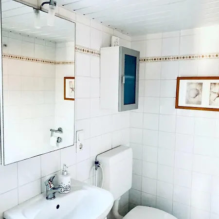Ferienpark Vislust Ferienhaus Balu Mit Eigenem Steiger Zum Angeln Ijsselmeer Niederlande * Wervershoof