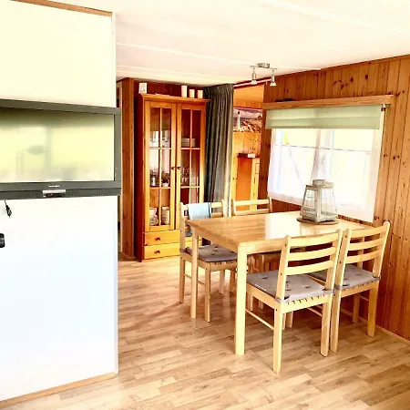 Ferienpark Vislust Ferienhaus Balu Mit Eigenem Steiger Zum Angeln Ijsselmeer Niederlande Ferienhaus