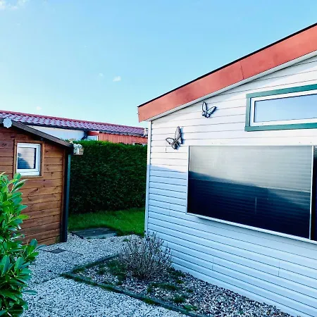 Ferienpark Vislust Ferienhaus Balu Mit Eigenem Steiger Zum Angeln Ijsselmeer Niederlande Ferienhaus